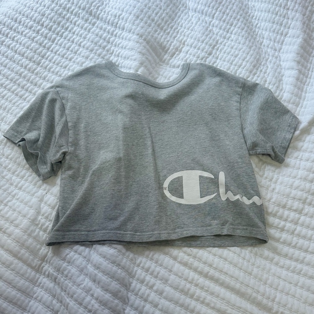 champion cropped tee!